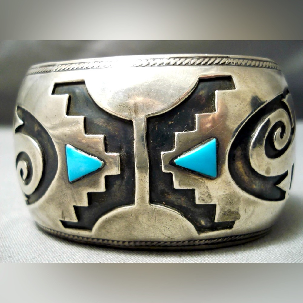Rare Vintage Navajo & Hopi Silver and Turquoise Bracelet
